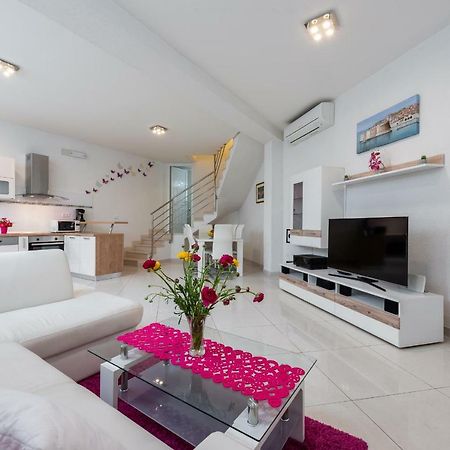 Luxury Sensation Spacious & Free Private Garage Дубровник Екстериор снимка